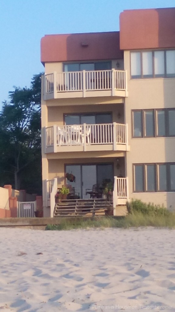 Beautiful Homes Adjacent to the Pier and Restaurant