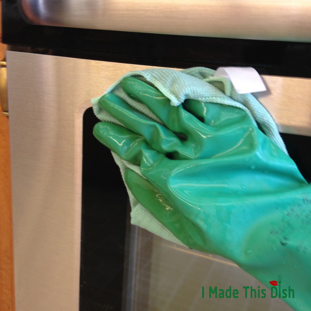 Guest Post: The Best Way to Clean Your Stainless Steel Appliances in Under 5 Minutes