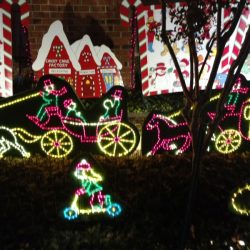 9716-wendhurst-avenue-richmond-va-tacky-lights-tour-2016-photo-12