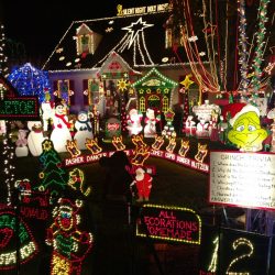 9716-wendhurst-avenue-richmond-va-tacky-lights-tour-2016-photo-19