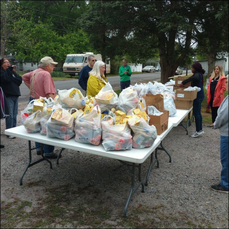 Fight Hunger. Spark Change. with Walmart and Feeding America