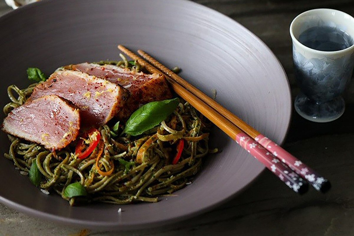 Pesto Spaghetti with Seared Tuna