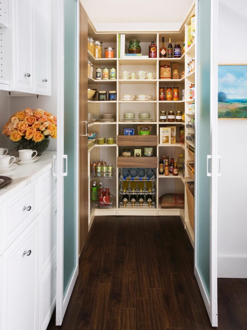 8 Tips for a Spotless Kitchen - Kitchen Storage and Organization