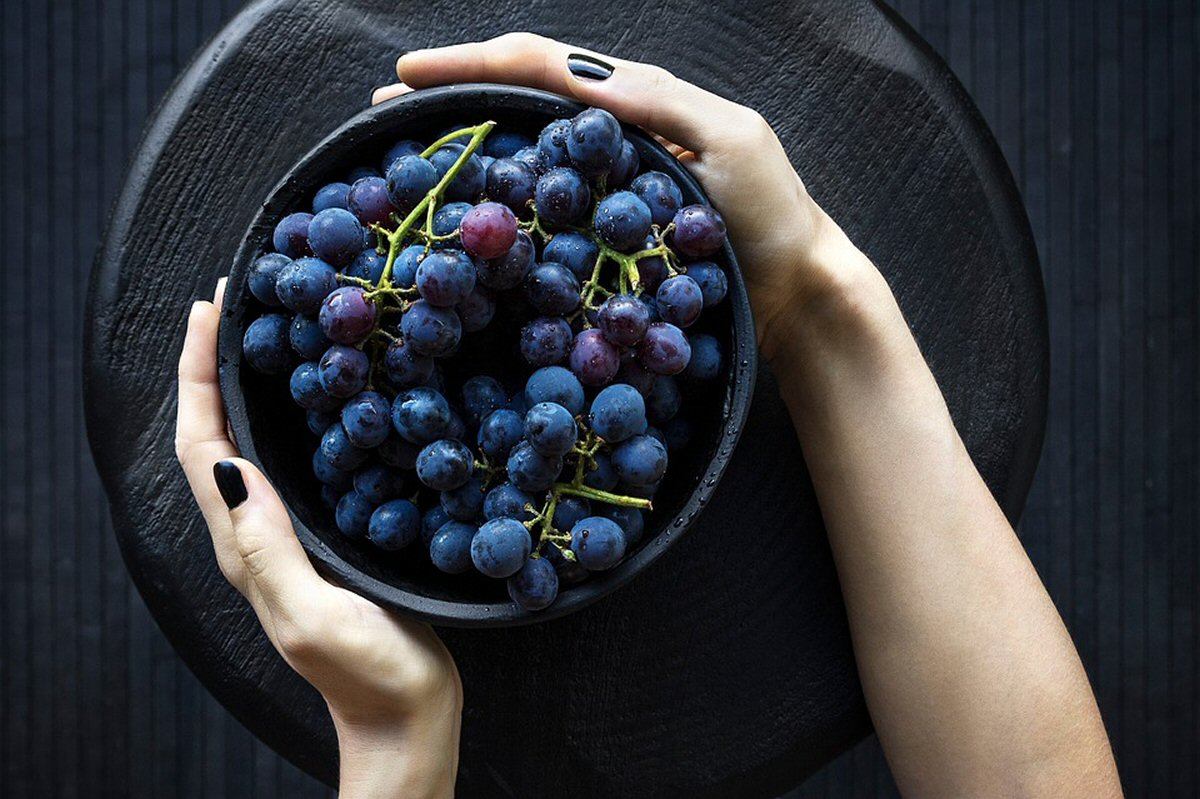 healthy breakfast - fruit bowls