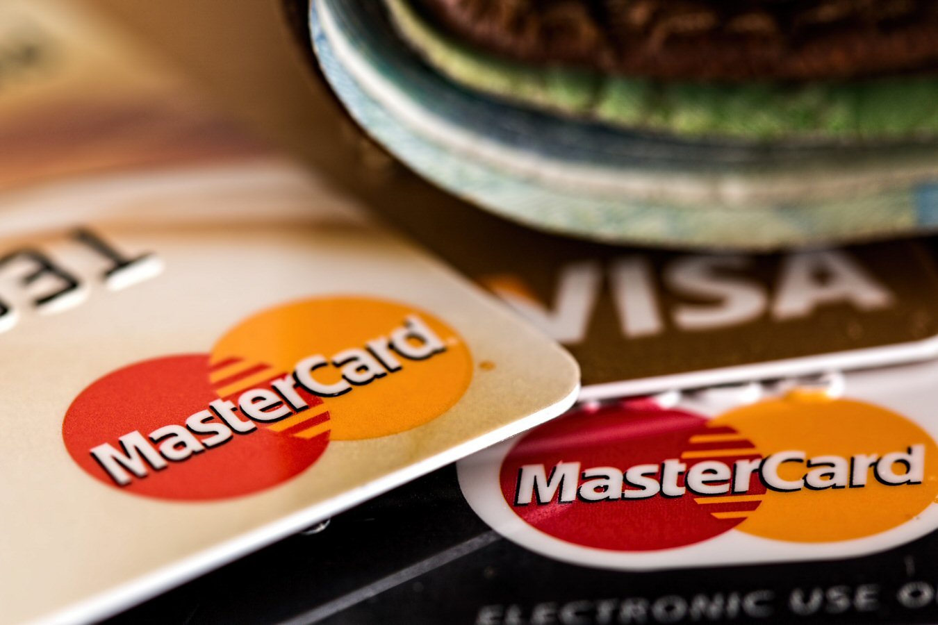 Things You Shouldn’t Do with Credit Cards