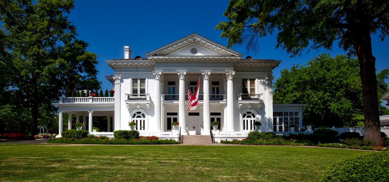 white sprawling home 