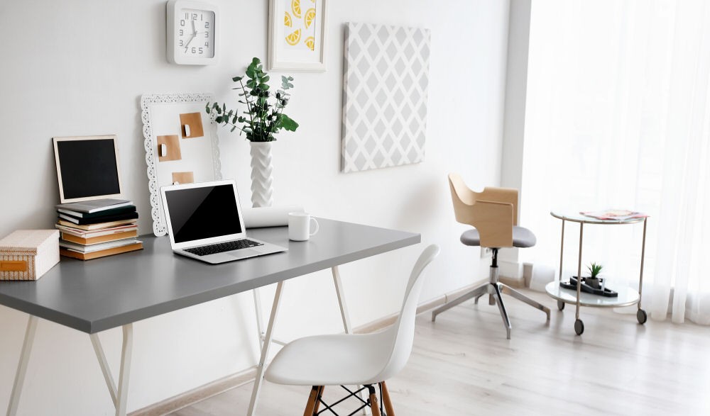 How Do You Clean Your Home Office? Advice from Professional Cleaners