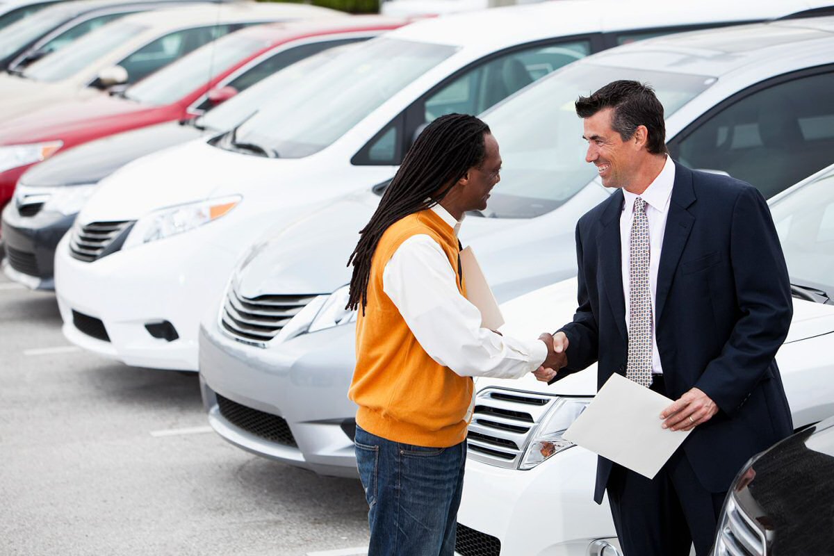 leasing vs buying a new car