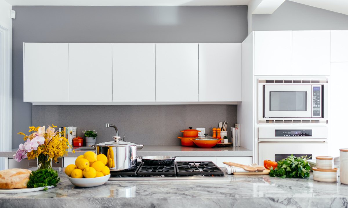 7 Essential Kitchen De-Cluttering Tips