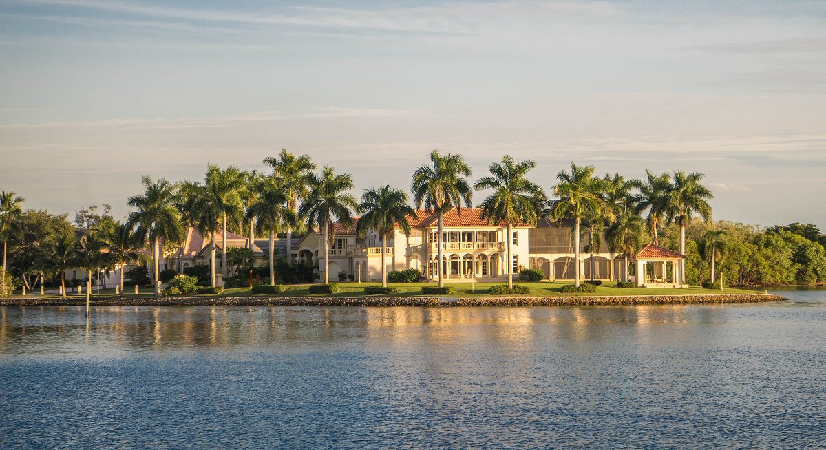 Naples Florida Living: Condos Near a Special Beach