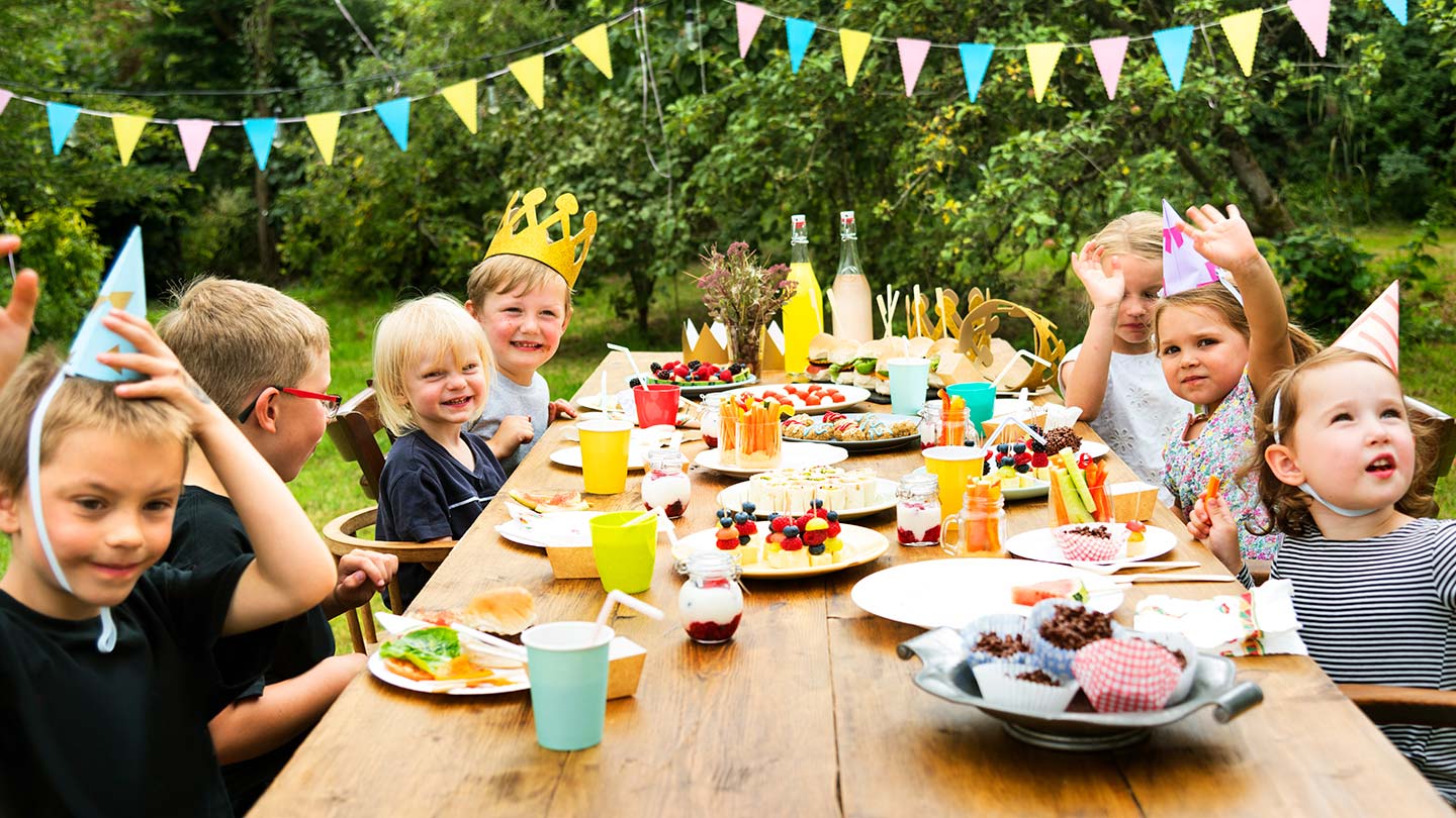 4 Tips For Throwing a Wonderful First Children’s Party